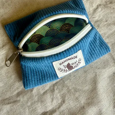 Porte monnaie en velours côtelé bleu 